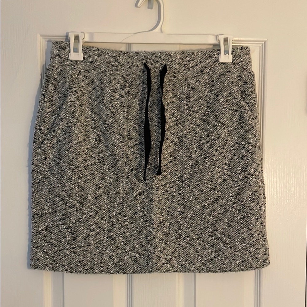 Stylish Gray Skirt with Black Accents